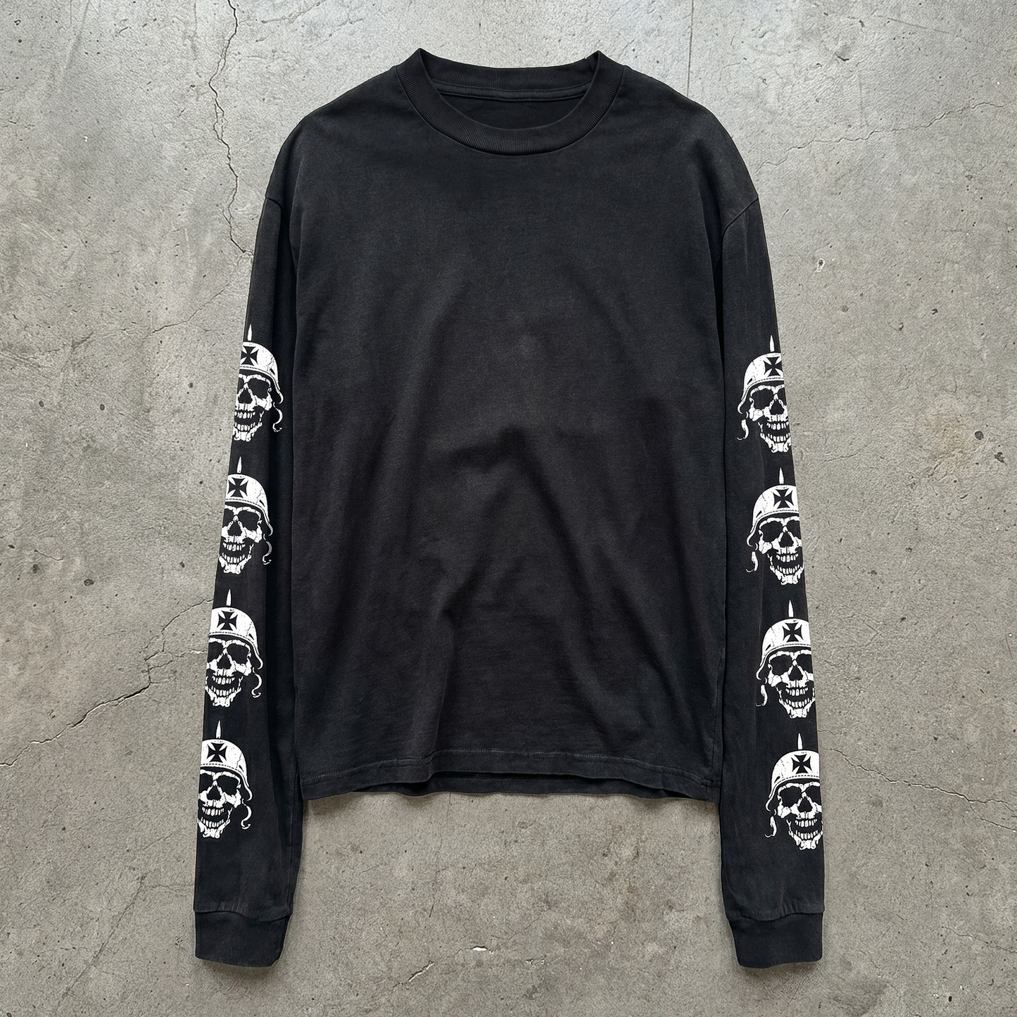 helmet longsleeve